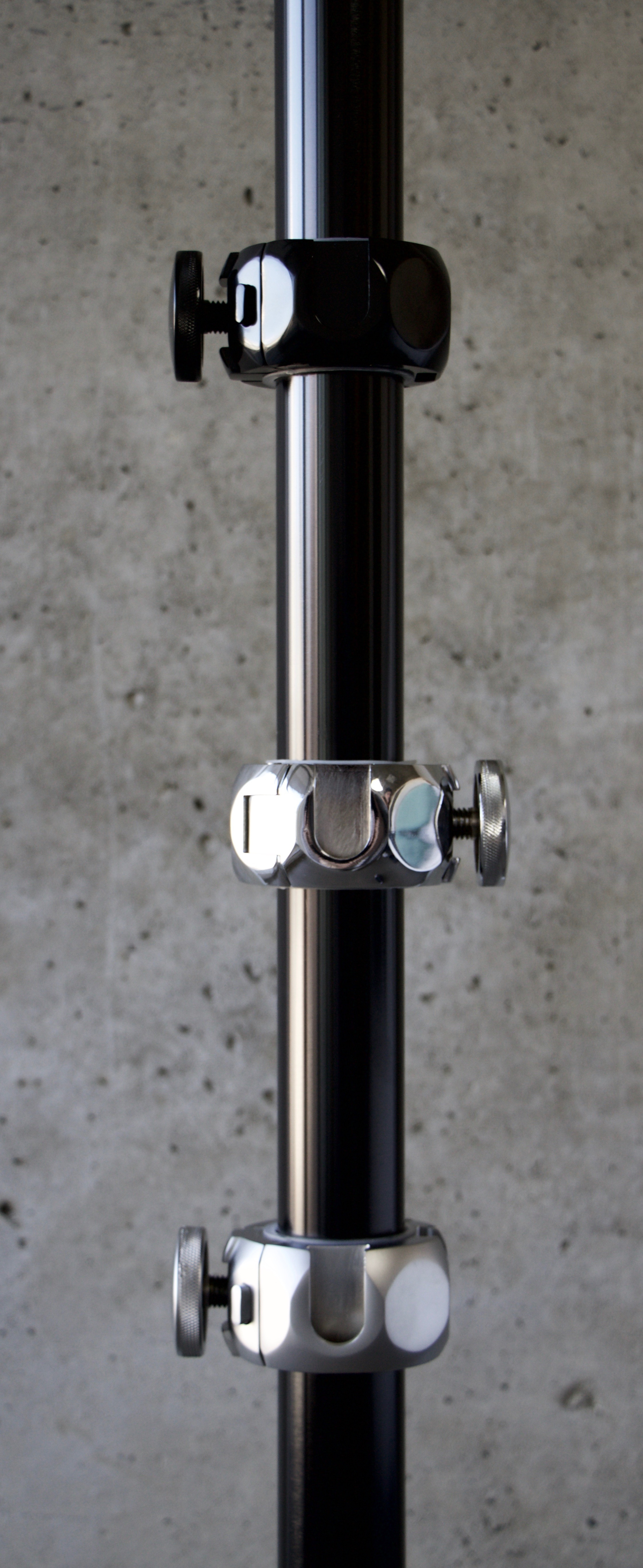 MOFO Pole with three clamps